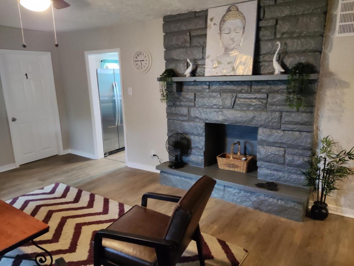Tranquil Oasis - Private Rooms -Near Downtown Indianapolis Exterior photo